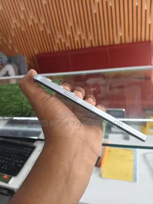 Realme P4 Power 128 GB Red