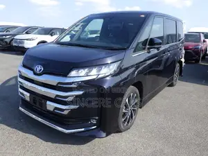 Toyota Noah 2022 Black