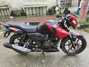 টিভিএস আপাচে ১৮০ আরটিআর ২০১৫ ব্ল্যাক