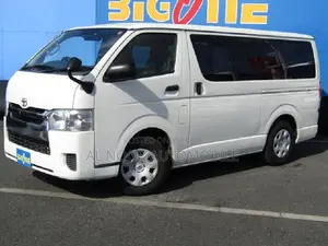 Toyota HiAce 2021 White