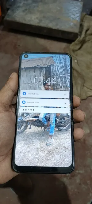 টেকনো স্পার্ক গো ১২৮ জিবি সিলভার