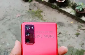 New Samsung Galaxy S20 FE 128 GB Red