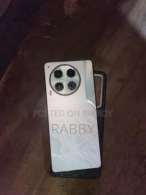 টেকনো ক্যামন ৩০ ২৫৬ জিবি হোয়াইট