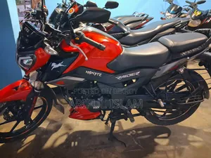 TVS Raider 125 2022 Red