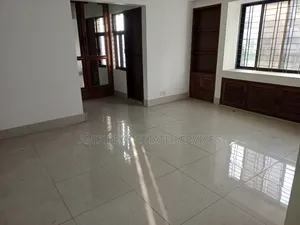 গুলশান ২ এ ২৮০০ বর্গফুটের অফিস স্পেস ভাড়া