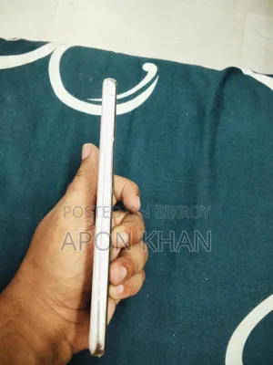 স্যামসাং গ্যালাক্সি এস২১ ৫জি ১২৮ জিবি সাদা