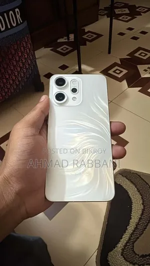 ওপ্পো রেনো১৪ প্রো ৫জি ৫১২ জিবি হোয়াইট