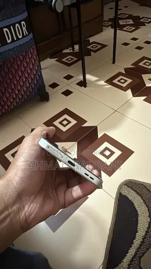 ওপ্পো রেনো১৪ প্রো ৫জি ৫১২ জিবি হোয়াইট