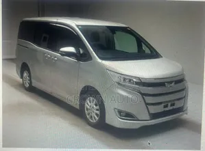 Toyota Noah 2021 Silver