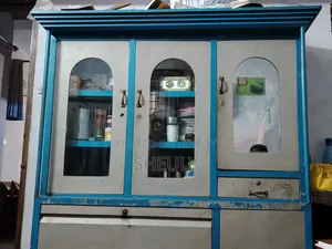 পুরাতন ফার্নিচার