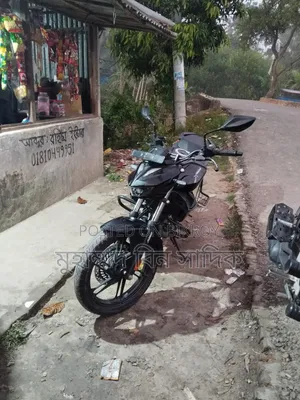 নিউ হিরো এক্সট্রিম ১২৫আর ২০২৫ ব্ল্যাক