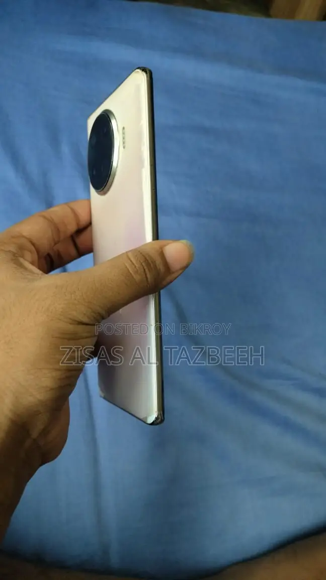 Tecno Spark 20 Pro Plus 256 GB White