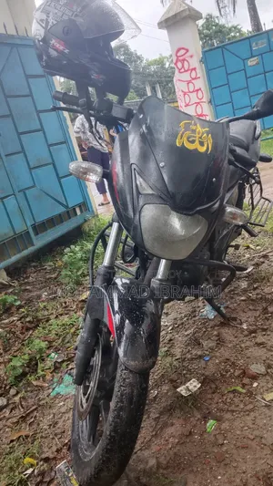 বাজাজ পালসার ১৫০ ২০১২ ব্ল্যাক