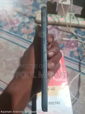টেকনো স্পার্ক ৪০ ১২৮ জিবি ব্ল্যাক