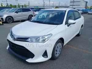 Toyota Axio 2021 Off white