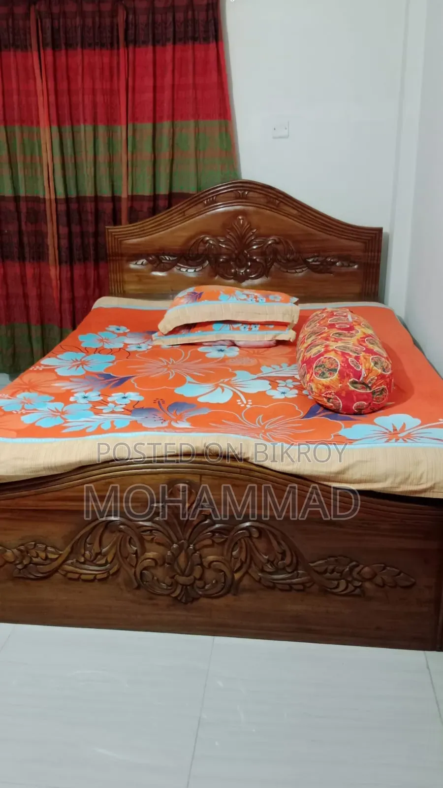 শিশু কাঠের টেবিল ( চেয়ারসহ) ও খাট