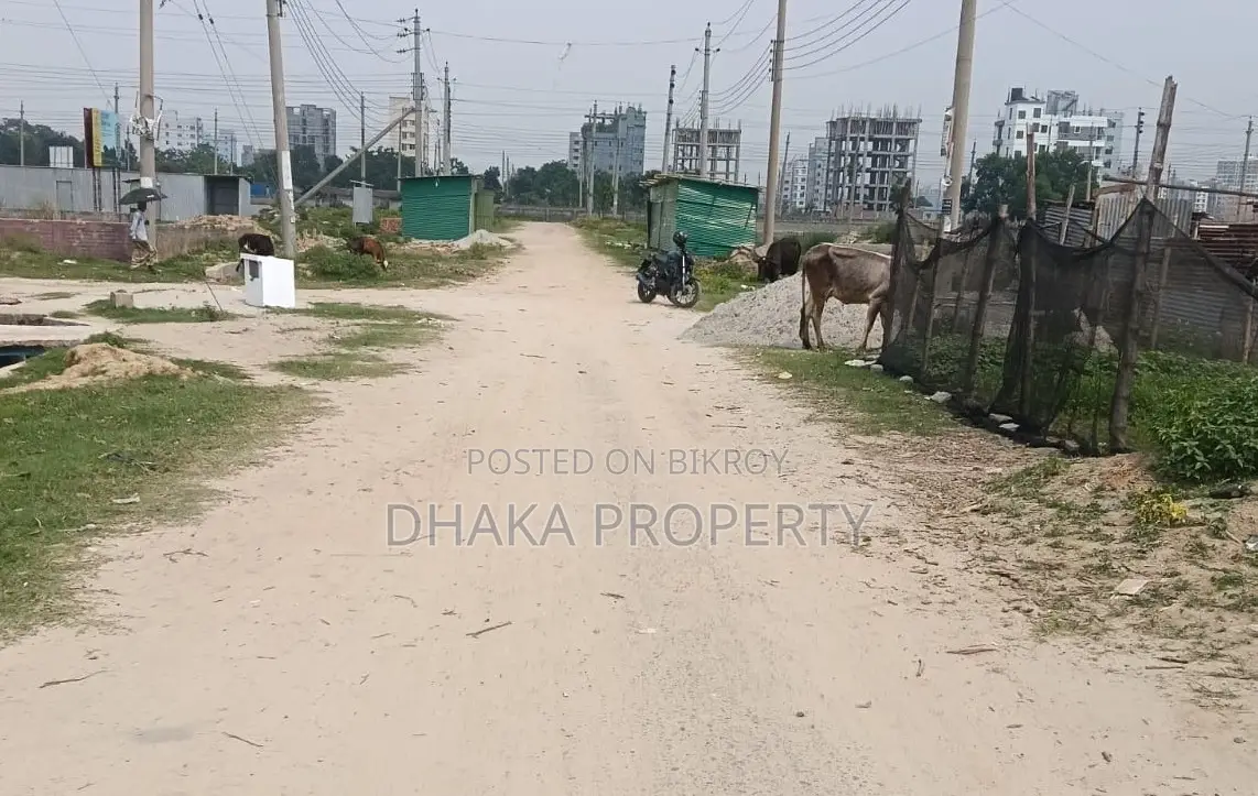 Front Open 3 Katha South Facing at Sector 17/A