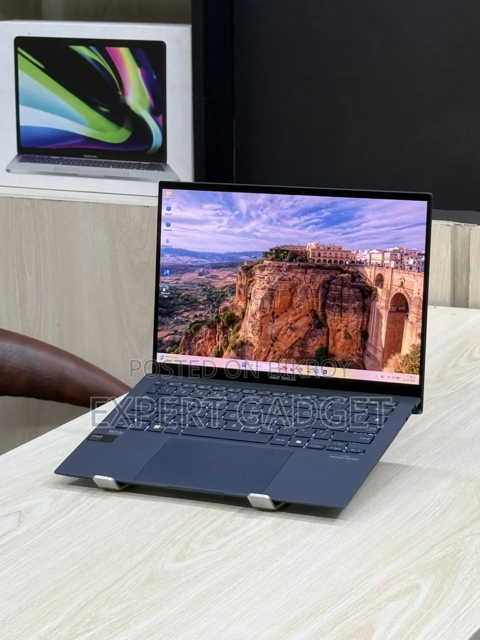 Laptop ASUS Zenbook S 13 OLED 16GB Intel Core Ultra 7 SSD 512GB
