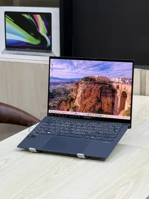 Laptop ASUS Zenbook S 13 OLED 16GB Intel Core Ultra 7 SSD 512GB