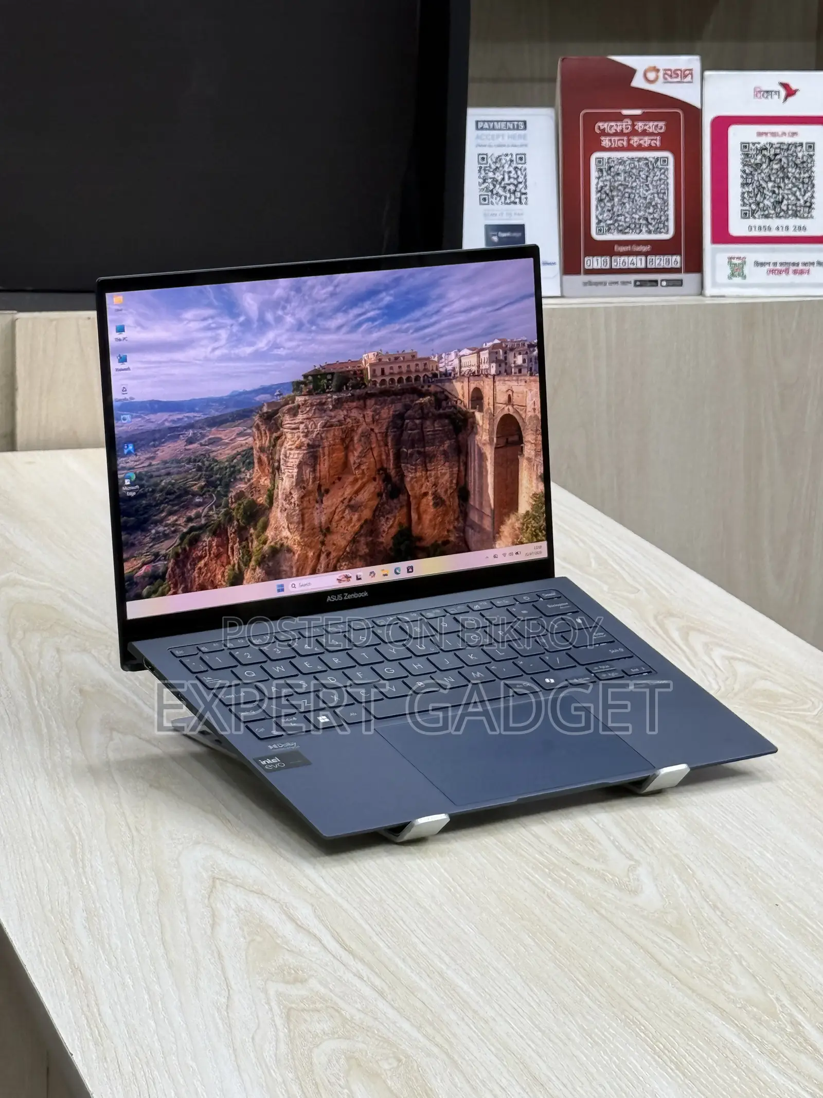 Laptop ASUS Zenbook S 13 OLED 16GB Intel Core Ultra 7 SSD 512GB