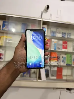 Apple iPhone 11 64 GB Black