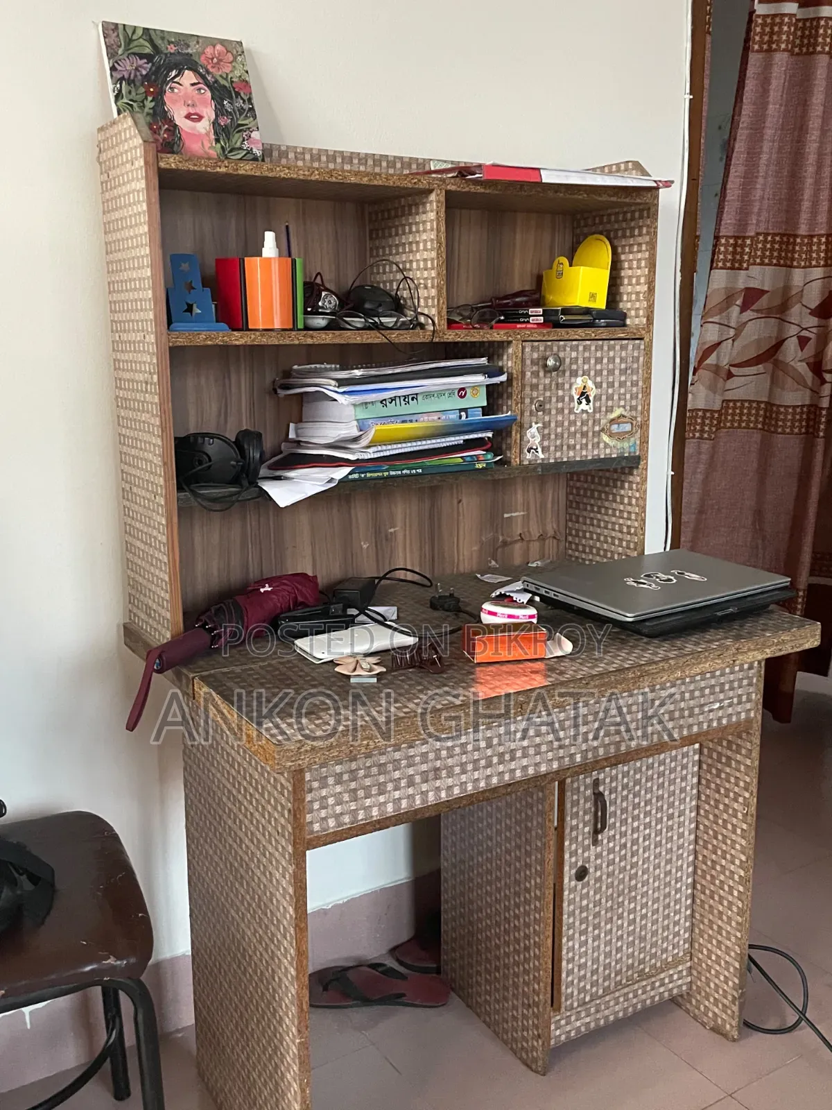 স্টাডি টেবিল বড় সাইজ
