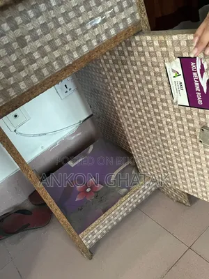 স্টাডি টেবিল বড় সাইজ