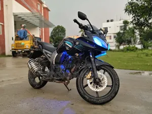 নতুন ইয়ামাহা এফজেডএস ভি৩ ২০১৫ ব্ল্যাক