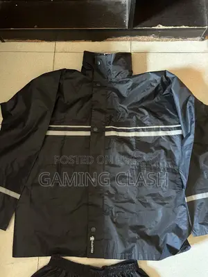 Raincoat Sell Size Xl