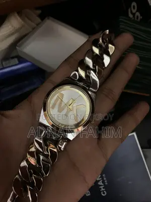 Michael Kors Premium Dial and Stainless Steel Made