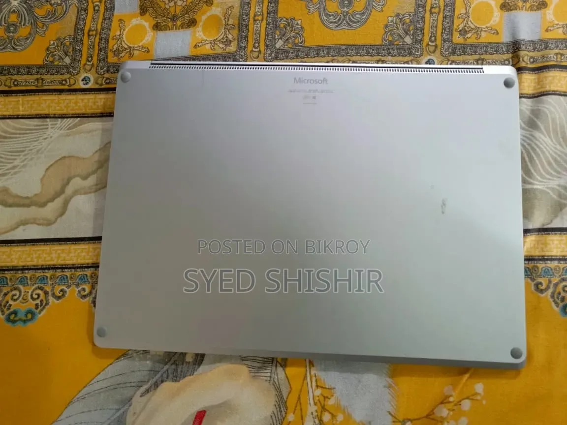 ল্যাপটপ মাইক্রোসফট ৮জিবি এএমডি রাইজেন ৭ এসএসডি ২৫৬জিবি