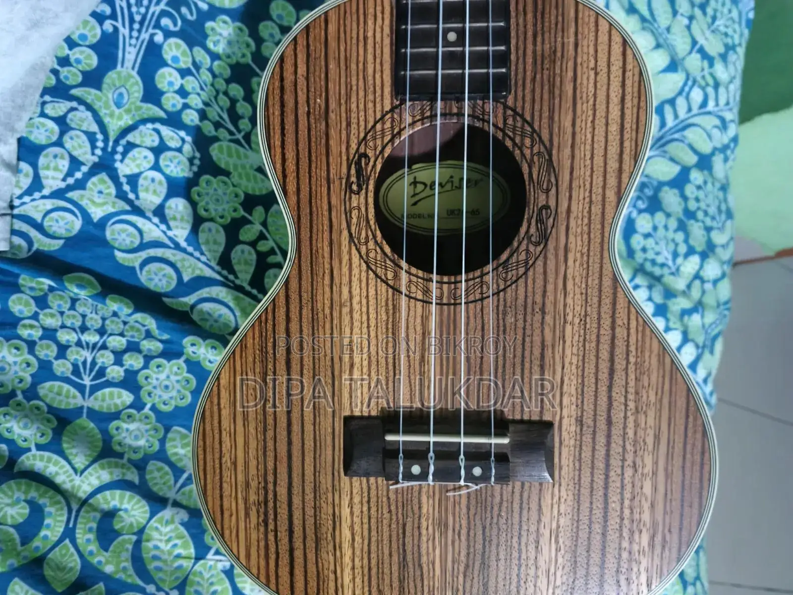 ইউকুলেলে ফর সেল
