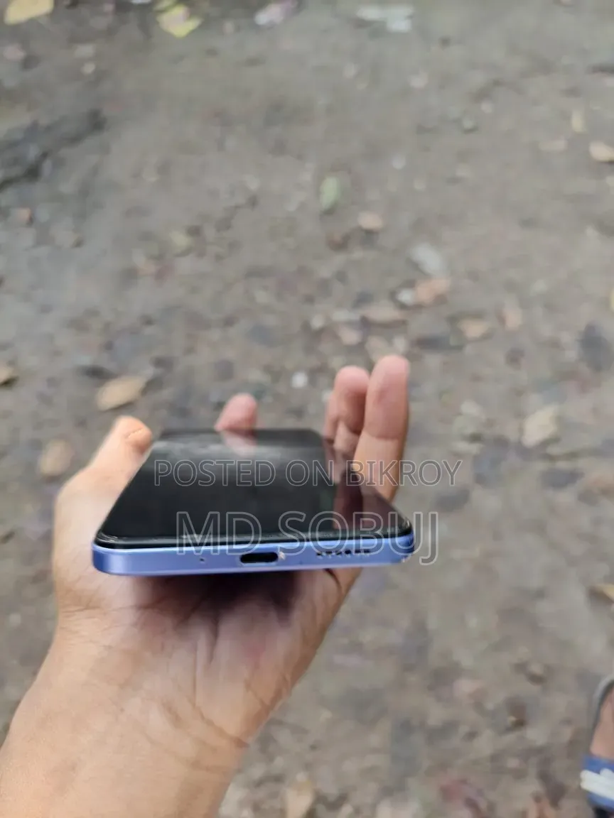 Vivo iQOO Z10x 128 GB Blue