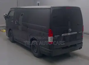 Toyota HiAce 2022 Black