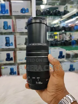 ক্যানন ইএফ ৭৫-৩০০মিমি এফ/৪-৫.৬ ৩য় সংস্করণ লেন্স – দুবাই ইমপোর্টেড