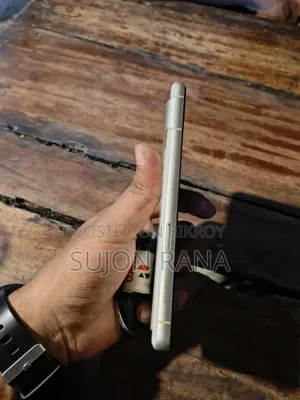 EL 8 GB White