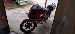 নতুন বাজাজ পালসার ১৫০ ২০১৪ রেড