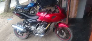 নতুন বাজাজ পালসার ১৫০ ২০১৪ রেড