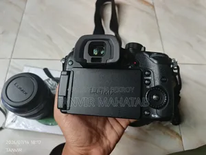প্যানাসনিক জিএইচ৪ মিররলেস ক্যামেরা কিট ১২-৩৫মিমি লেন্স ২.৮ অ্যাপারচার সহ।