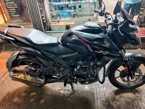 হোন্ডা এক্স-ব্লেড ১৬০ ২০২২ ব্ল্যাক