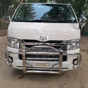 New Toyota HiAce 2010 White