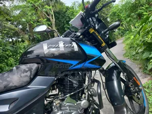 বাজাজ পালসার ১৫০ ২০২২ ব্লু