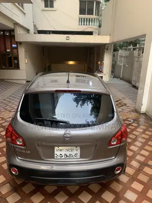 নিসান ডুয়ালিস ২০০৭ ব্রাউন