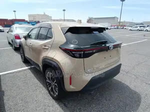 Toyota Yaris 2021 Beige