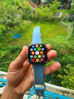 Apple 7 Series Smart Watch