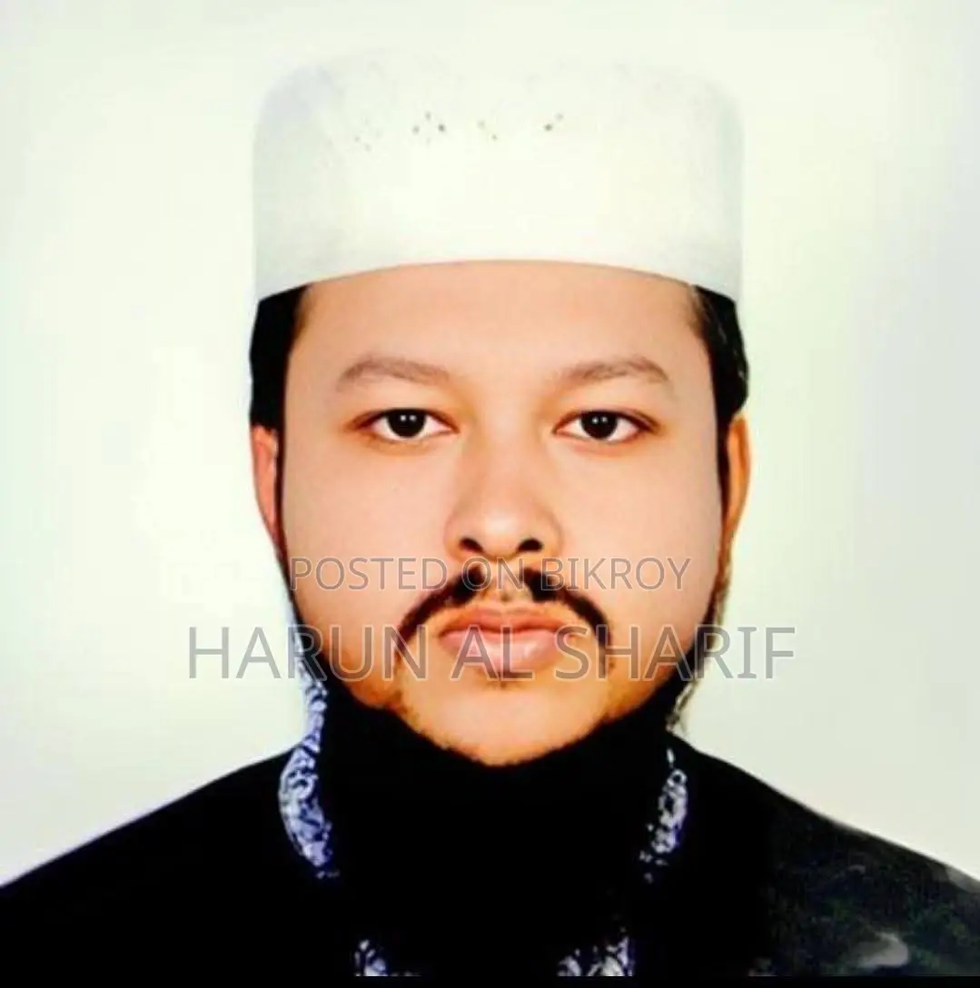 ঢাকায় পাঞ্জাবির শোরুম এ কাজ