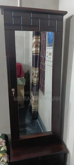 Dressing Table Sell