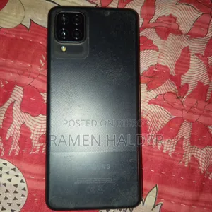স্যামসাং গ্যালাক্সি এ১২ ৬৪ জিবি কালো