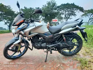 Hero Hunk 2015 Silver
