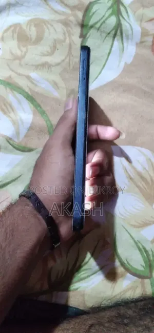Infinix Hot 30i 128 GB Black